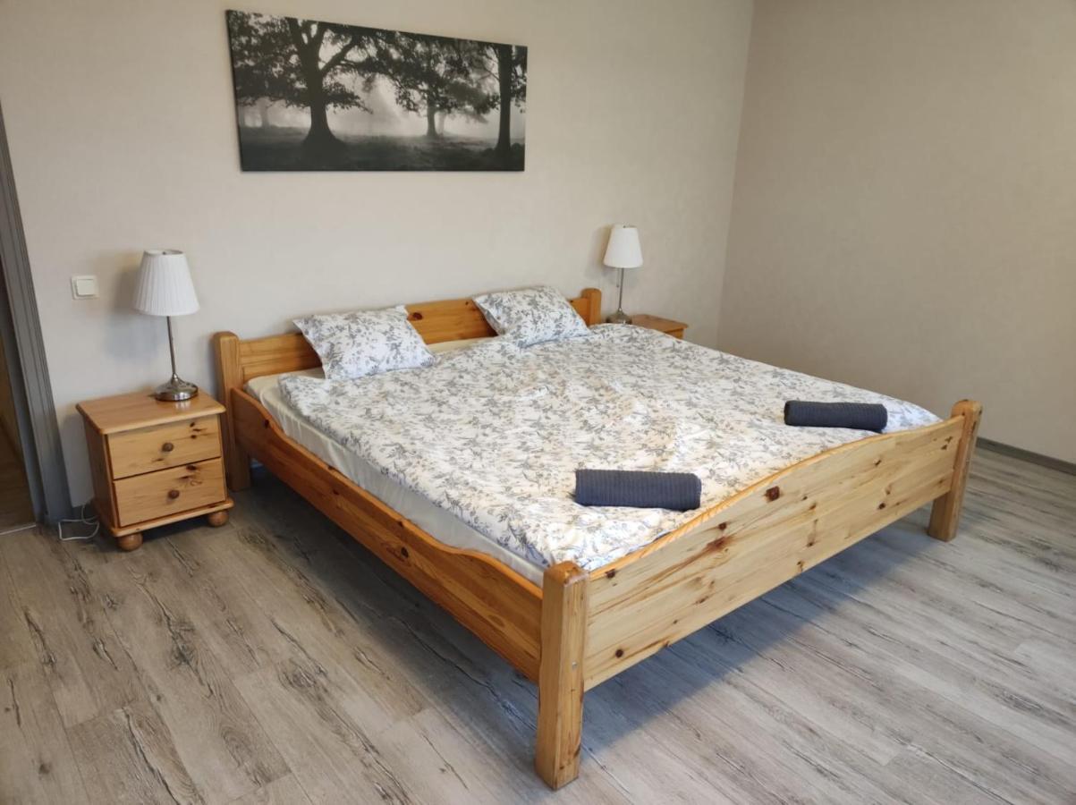 Rabbit Hotel Raiskums Екстер'єр фото