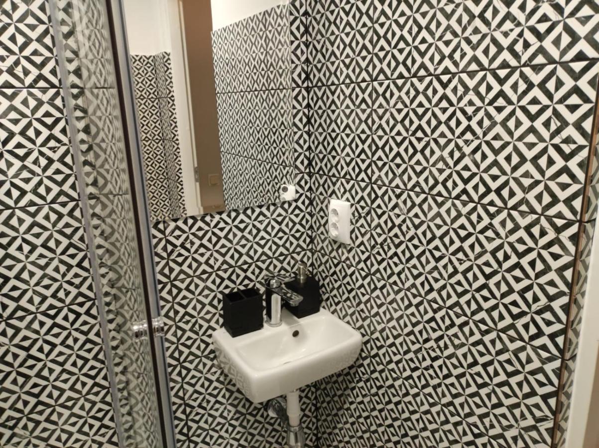 Rabbit Hotel Raiskums Екстер'єр фото