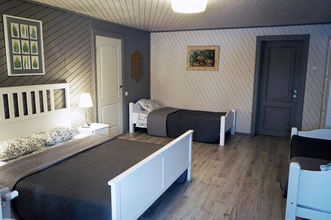 Rabbit Hotel Raiskums Екстер'єр фото